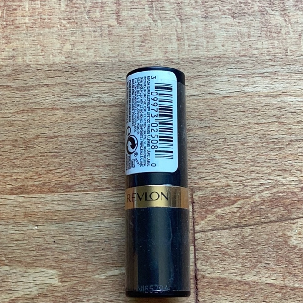 🎯5 for $25 🎯 Revlon Super Lustrous Lipstick Matte - 054 Femme Future Pink - Picture 3 of 4